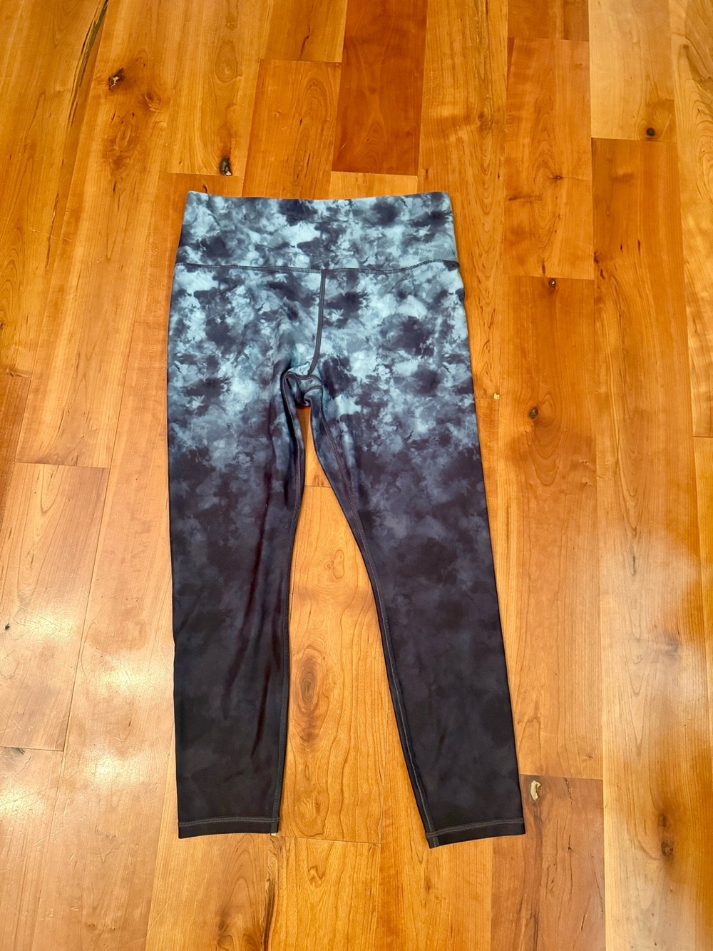Athleta Black & Gray Tie-Dye Womens Leggings